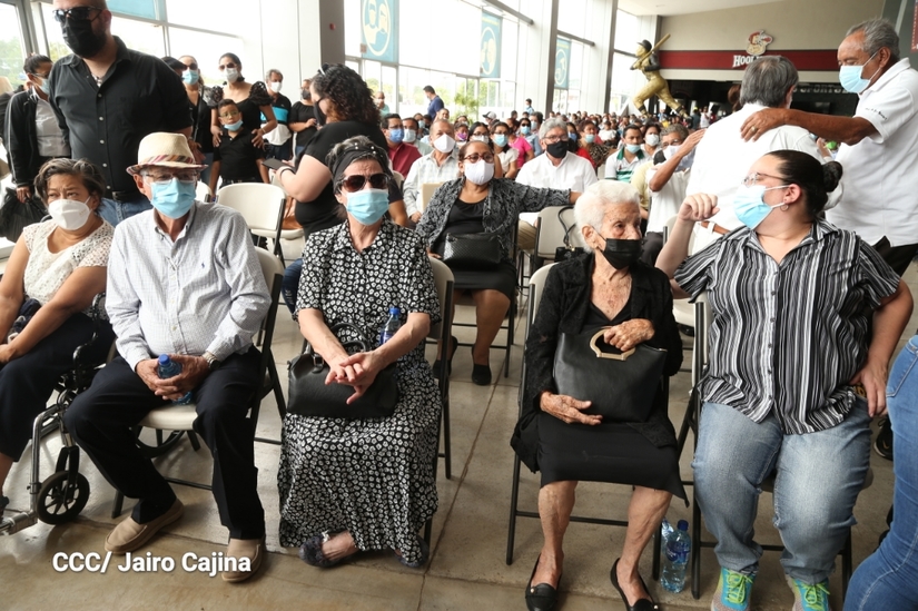 homenaje-postumo-araquistain